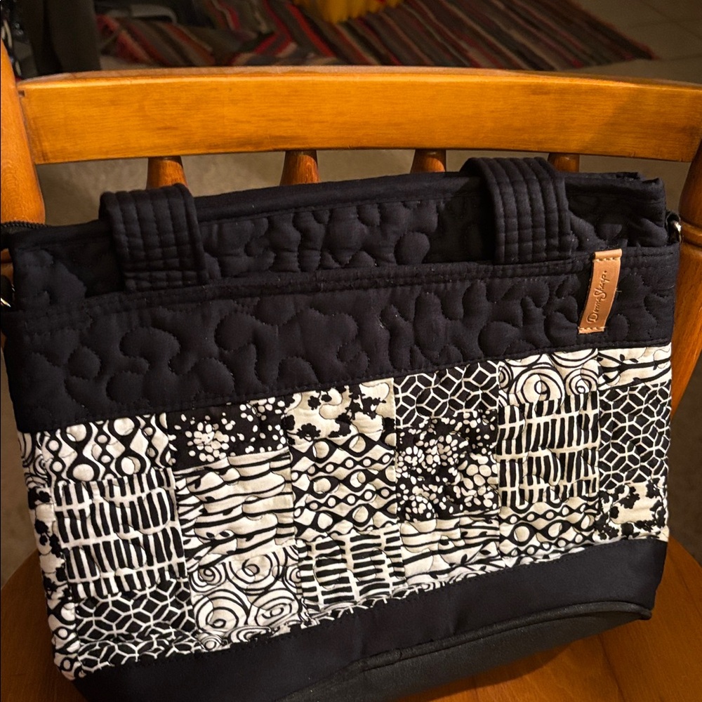 Donna Sharp Black and White Domino Jenna Bag